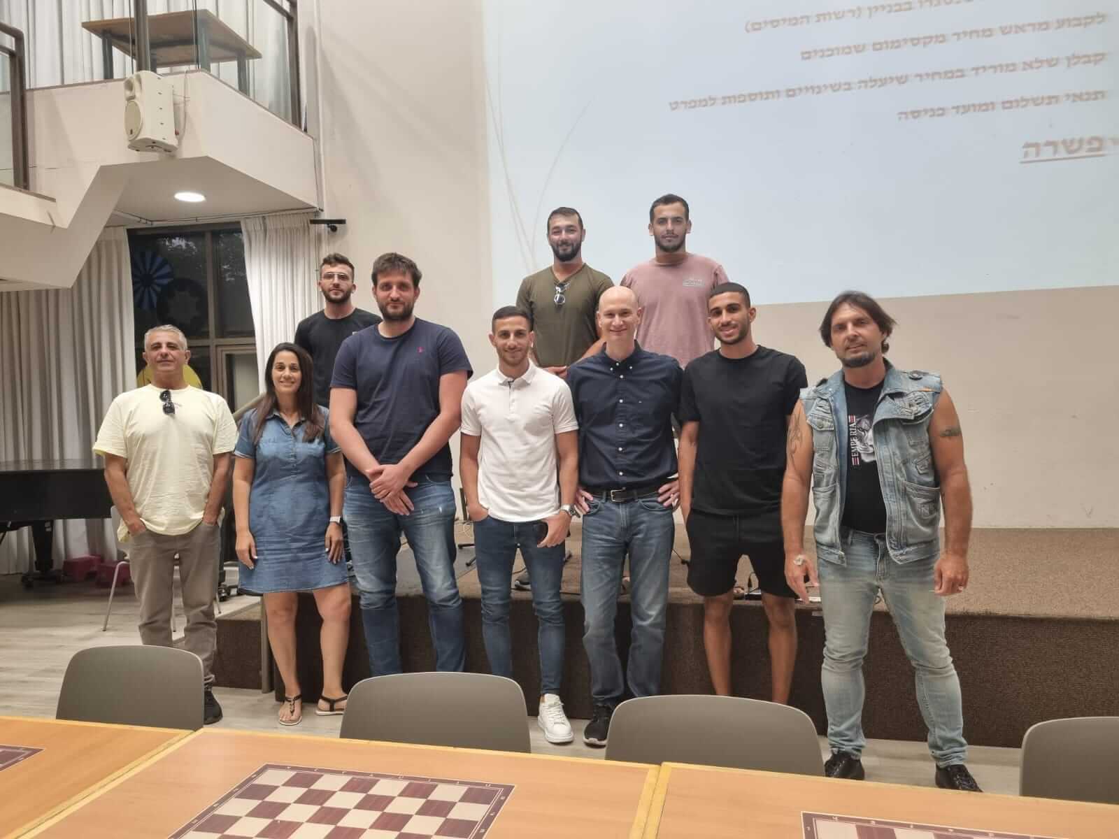 בוגרי קורס נדלן